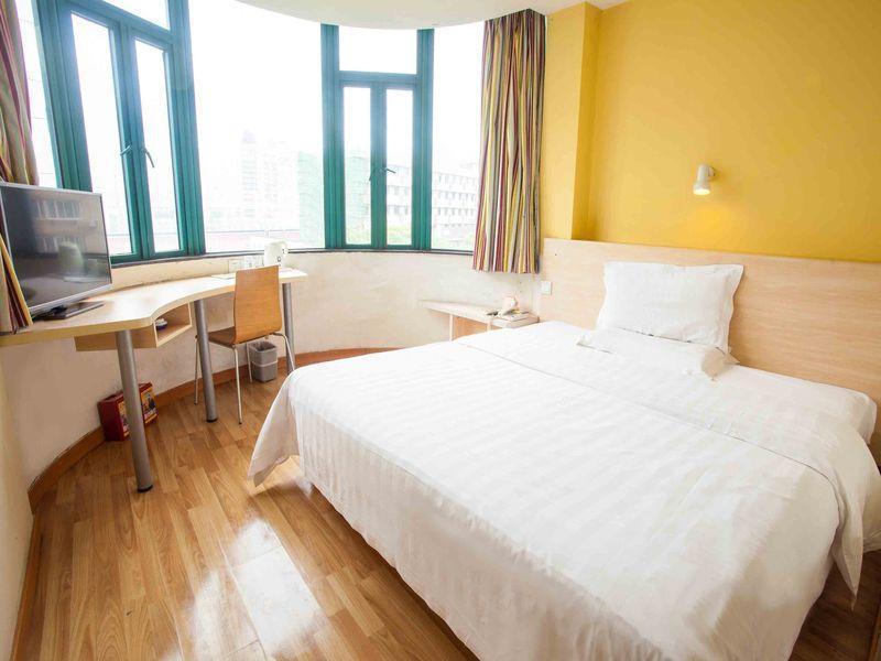 7 Days Inn Furong Zhong Road Чанша Екстер'єр фото